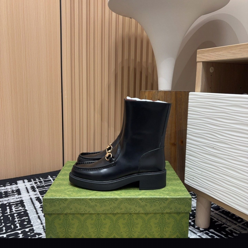 G*u*i boots